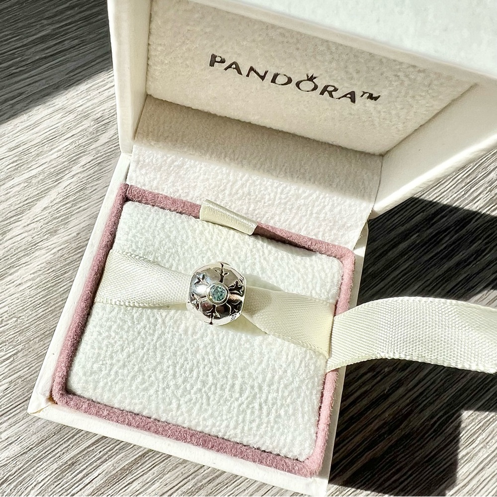 PANDORA SNOWFLAKE CHARM - BLUE CZ